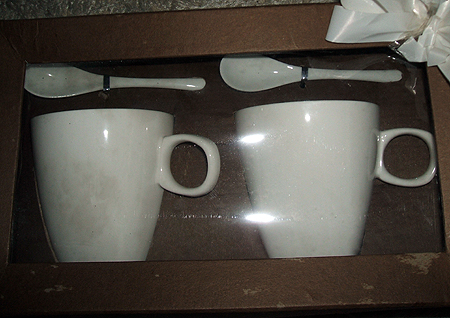 2 Canecas + Colheres - ver detalhe